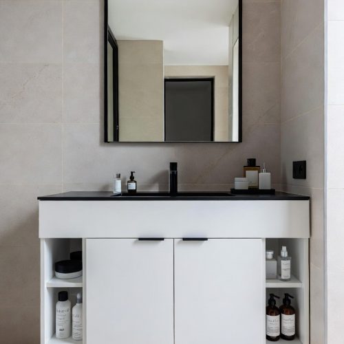 BY024 SOFT BEYAZ BANYO DOLABI VE AYNA