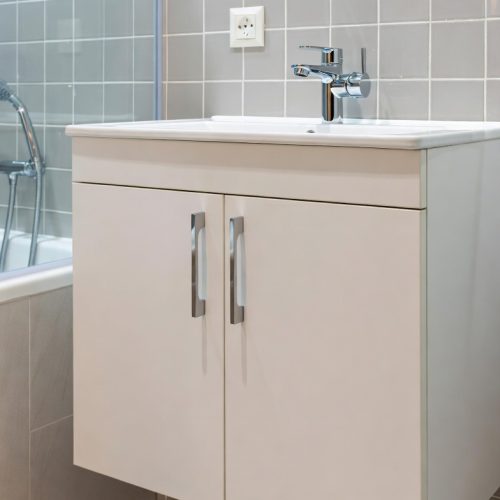 BY029 DÜZ BEYAZ BANYO DOLABI