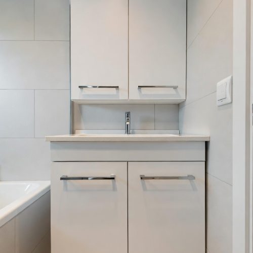 BY034 KUM BEJİ BANYO DOLABI+LAVABO DOLABI