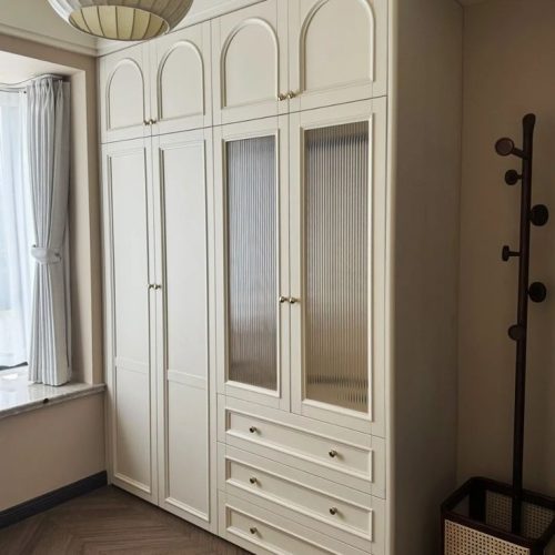 GDP031 8 KAPAKLI 3 ÇEKMECEL İ MEBRAN KAPAK GARDROP